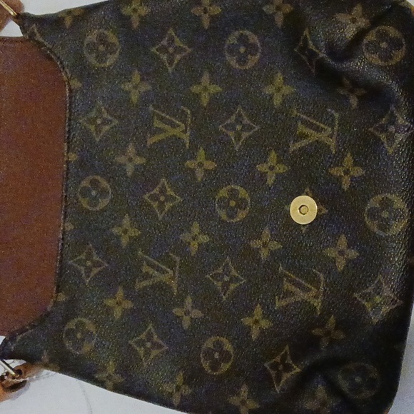 (Authenticated)Louis Vuitton Bag - Picture 5 of 9